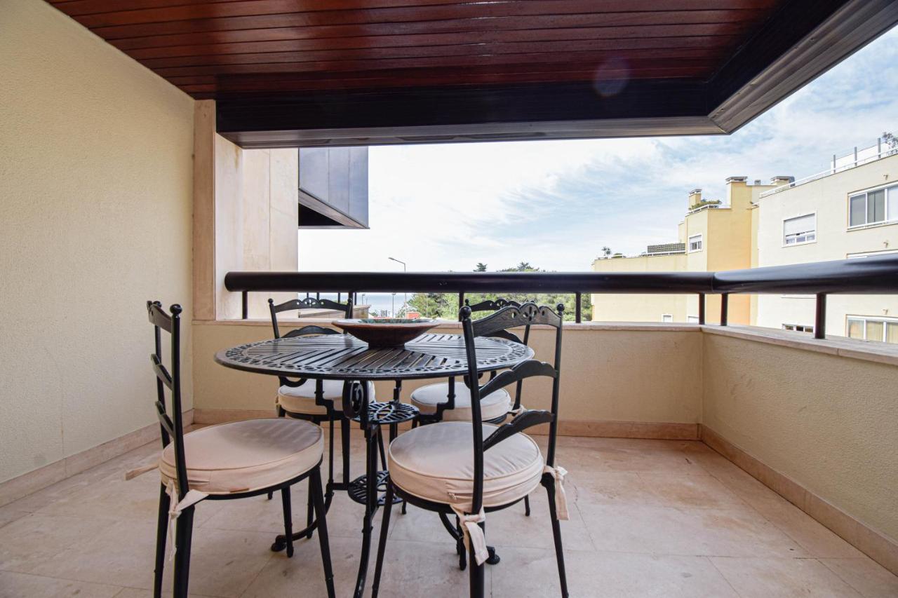 Stylish One Bedroom Apartment With Swimming Pool Cascais Exteriör bild